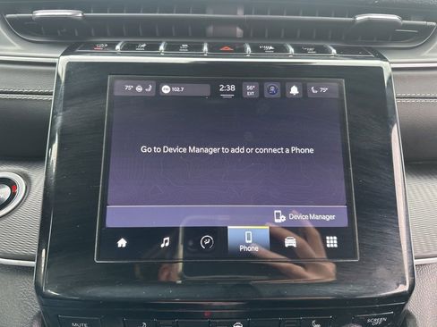 Used 2024 Jeep Grand Cherokee L Laredo image 32