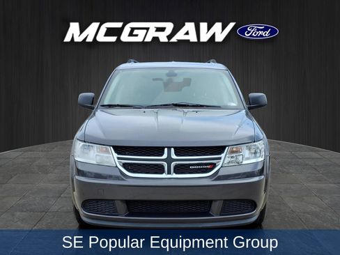 Used 2020 Dodge Journey SE w/ SE Popular Equipment Group FWD image 3