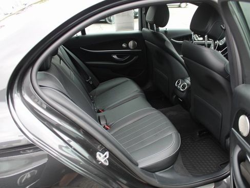 Certified 2022 Mercedes-Benz E 350 4MATIC Sedan image 12