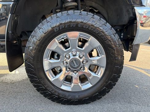 Used 2019 Ford F250 Lariat w/ Chrome Package AWD/4WD image 14