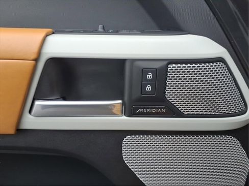 Used 2023 Land Rover Defender 130 First Edition image 14