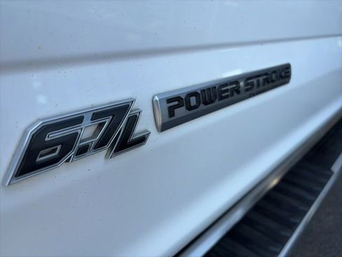 Used 2022 Ford F350 Lariat w/ Lariat Ultimate Package AWD/4WD image 10