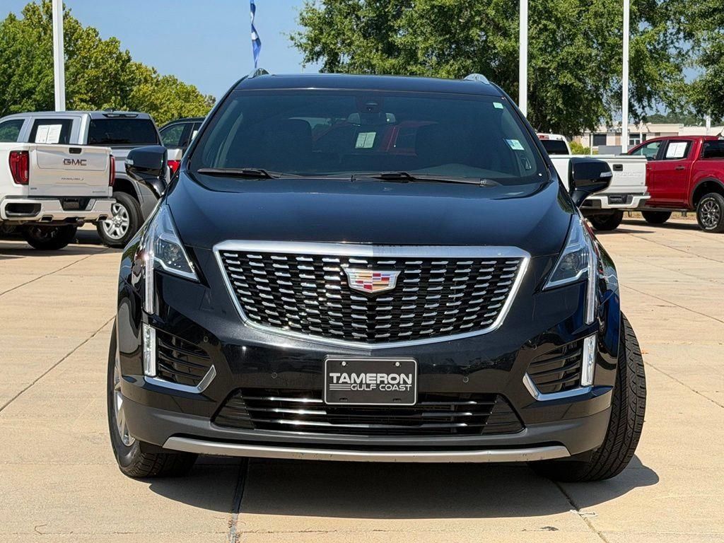 Used 2023 Cadillac XT5 Premium Luxury FWD image 2