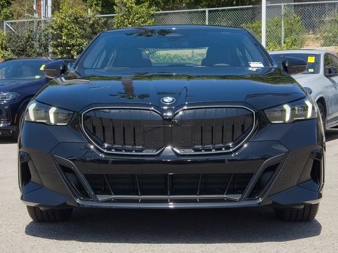 New 2027 BMW 530i w/ M Sport Package RWD image 2