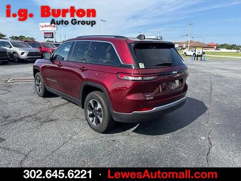 Used 2023 Jeep Grand Cherokee 4WD 4xe image 5