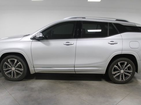 Used 2018 GMC Terrain Denali w/ Comfort Package image 6