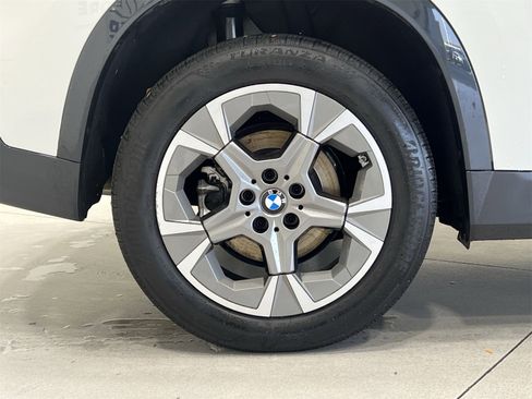 Used 2025 BMW X1 xDrive28i image 10