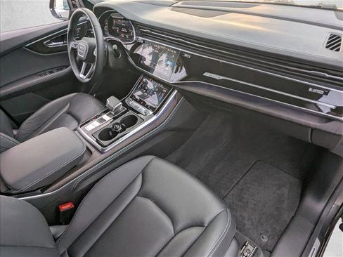 Used 2022 Audi Q8 Prestige image 23