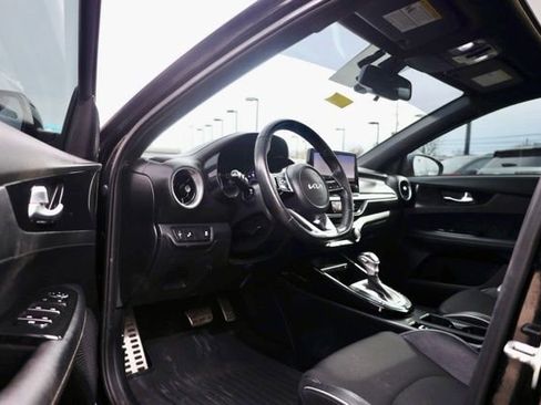 Used 2022 Kia Forte GT-Line w/ GT-Line Premium Package image 16