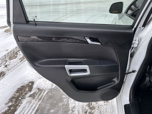 Used 2014 Chevrolet Captiva Sport LTZ image 14