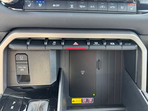 New 2026 Toyota Tundra Limited AWD/4WD image 27