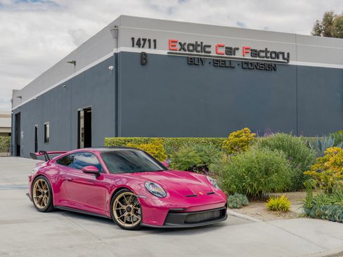 Used 2024 Porsche 911 GT3 RWD image 1