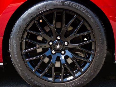 Used 2019 Ford Mustang GT Premium w/ GT Performance Package image 25