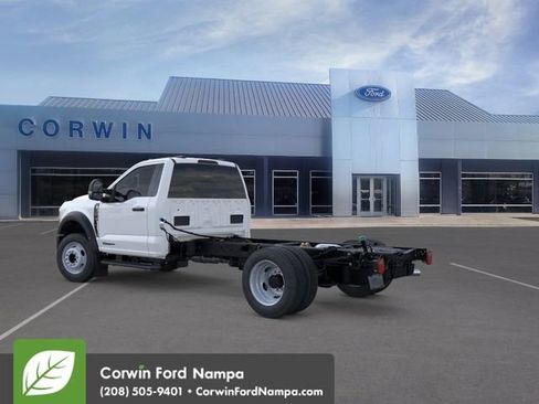 New 2025 Ford F550 4x4 Regular Cab Super Duty image 5