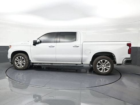 Used 2022 Chevrolet Silverado 1500 LTZ RWD image 2
