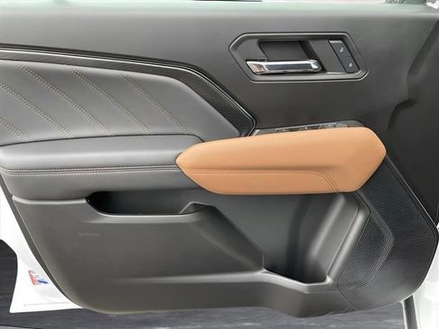 Certified 2024 GMC Canyon AT4 w/ Canyon Safety Plus Package AWD/4WD image 22