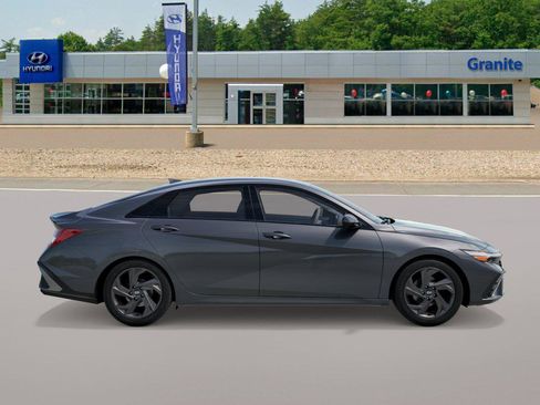 New 2026 Hyundai Elantra Sport image 7