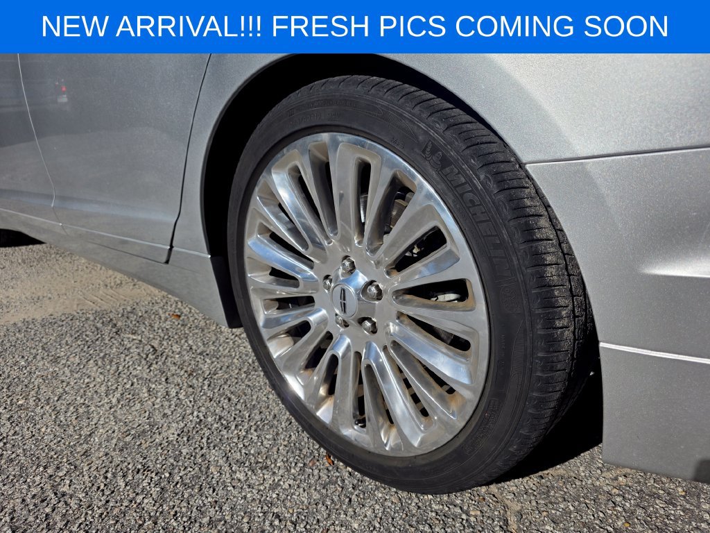 Used 2013 Lincoln MKZ FWD image 6