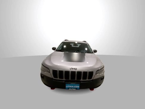 Used 2019 Jeep Cherokee Trailhawk w/ Cold Weather Group image 3