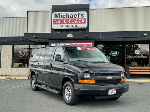 Used 2014 Chevrolet Express 2500 LS RWD image 2