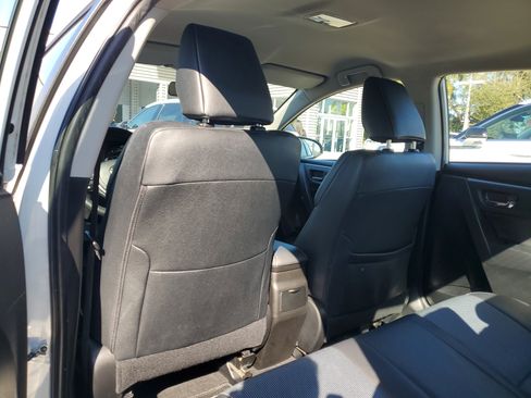 Used 2016 Toyota Corolla S image 9