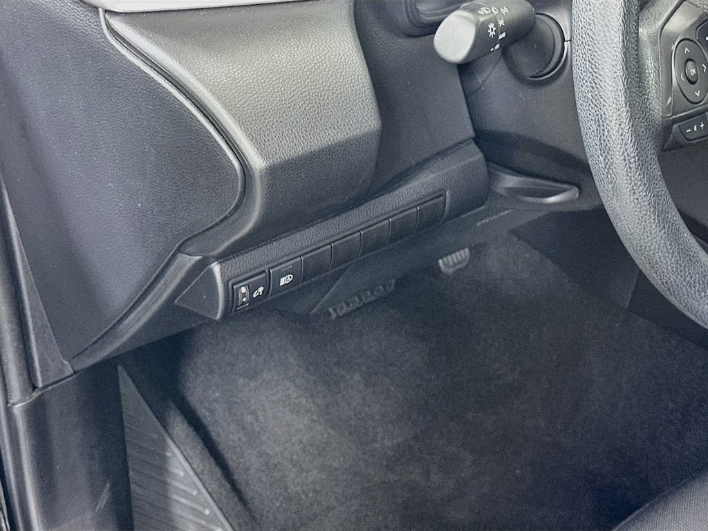 Certified 2025 Toyota Corolla LE FWD image 10