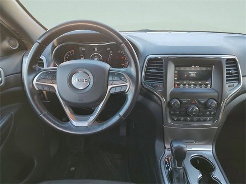 Certified 2021 Jeep Grand Cherokee Laredo w/ Security & Convenience Group image 13