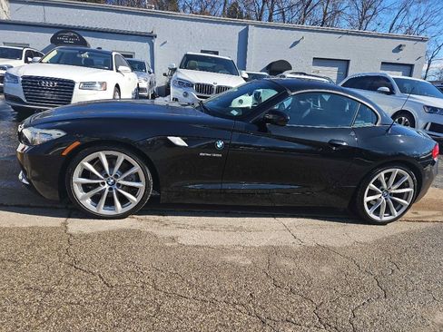 Used 2011 BMW Z4 sDrive35i image 1