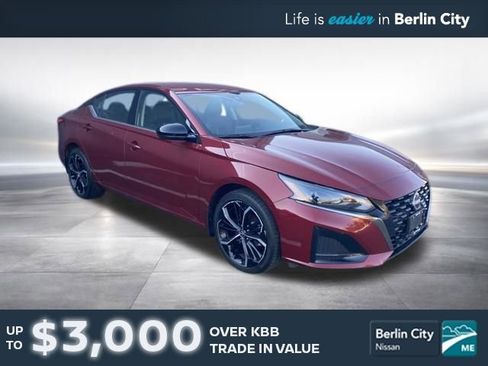 Certified 2025 Nissan Altima 2.5 SR image 1