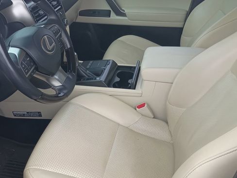 Used 2023 Lexus GX 460 Luxury w/ Sport Design Package AWD/4WD image 9