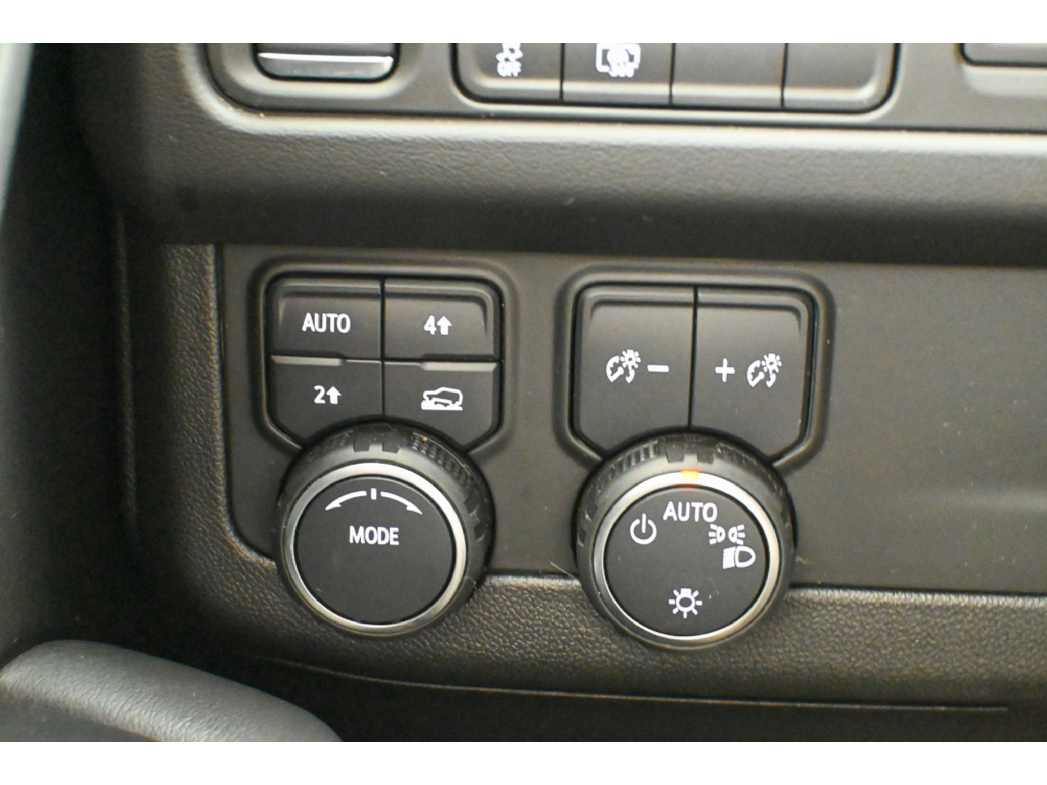 Used 2024 Chevrolet Tahoe RST w/ Luxury Package AWD/4WD image 43