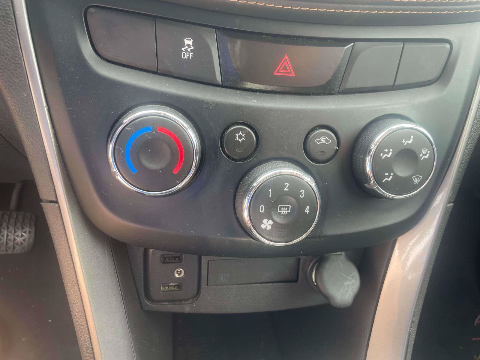 Used 2019 Chevrolet Trax LS w/ Tint and Cruise Package FWD image 15