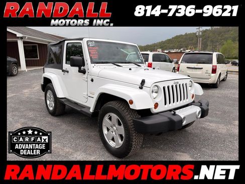 Used 2012 Jeep Wrangler Sahara w/ Connectivity Group AWD/4WD image 1