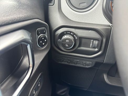 New 2026 Jeep Gladiator Willys image 15