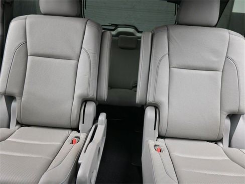 Used 2017 Toyota Highlander Limited image 20