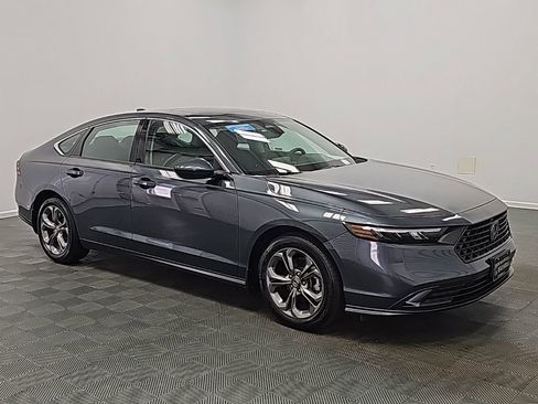 Used 2024 Honda Accord EX image 2