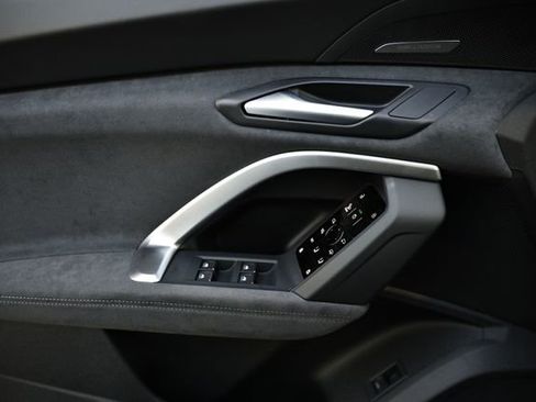 New 2026 Audi SQ5 Premium Plus image 15