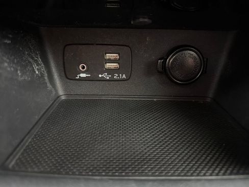 Used 2023 Subaru Forester Premium image 47