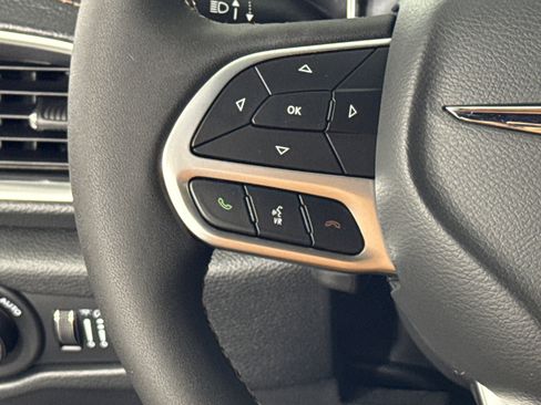 New 2026 Chrysler Pacifica Pinnacle FWD image 17