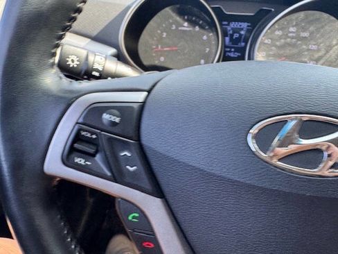 Used 2014 Hyundai Veloster RE:FLEX Edition image 30