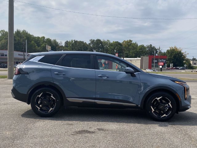 New 2027 Kia Sportage EX FWD image 2