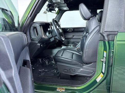 Certified 2025 Ford Bronco Outer Banks AWD/4WD image 5