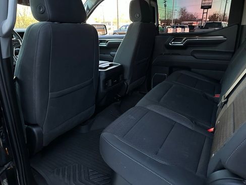 Used 2023 Chevrolet Silverado 1500 LT Trail Boss w/ Protection Package image 15