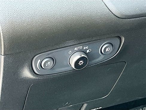 Used 2021 Buick Encore GX Select w/ Sport Touring Package image 10