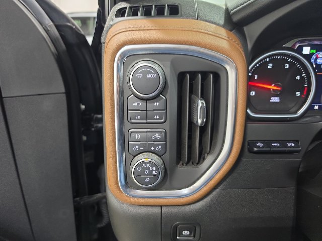 Used 2021 Chevrolet Silverado 3500 High Country w/ Z71 Off-Road Package AWD/4WD image 14