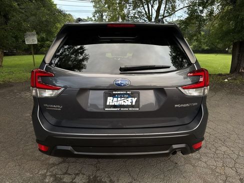 Certified 2023 Subaru Forester Premium AWD/4WD image 26