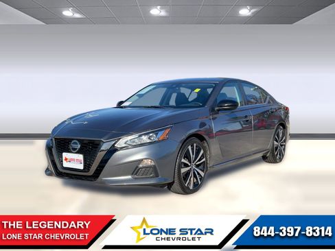 Used 2021 Nissan Altima 2.5 SR image 1