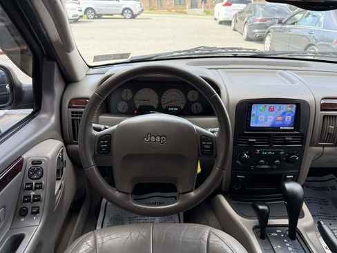 Used 2004 Jeep Grand Cherokee Limited w/ Cold Weather Group image 14
