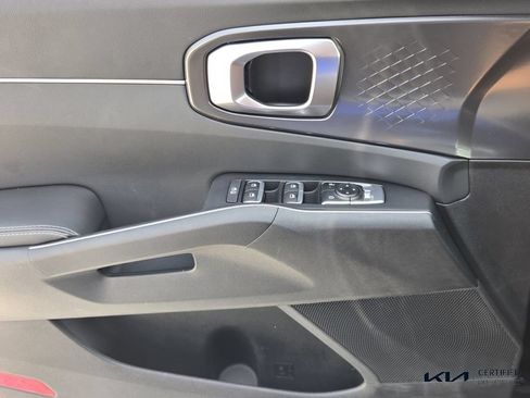 Certified 2026 Kia Sorento LX FWD image 29