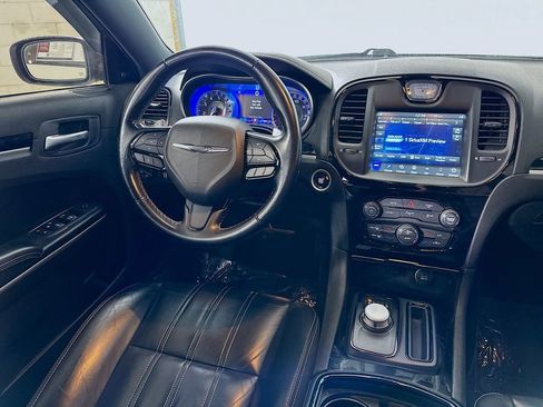 Used 2022 Chrysler 300 S image 17